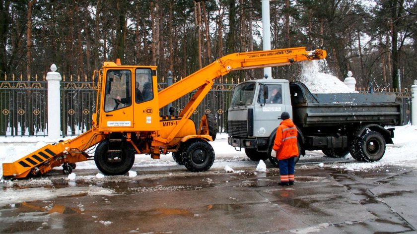 Снегопогрузчик лаповый Амкодор 37