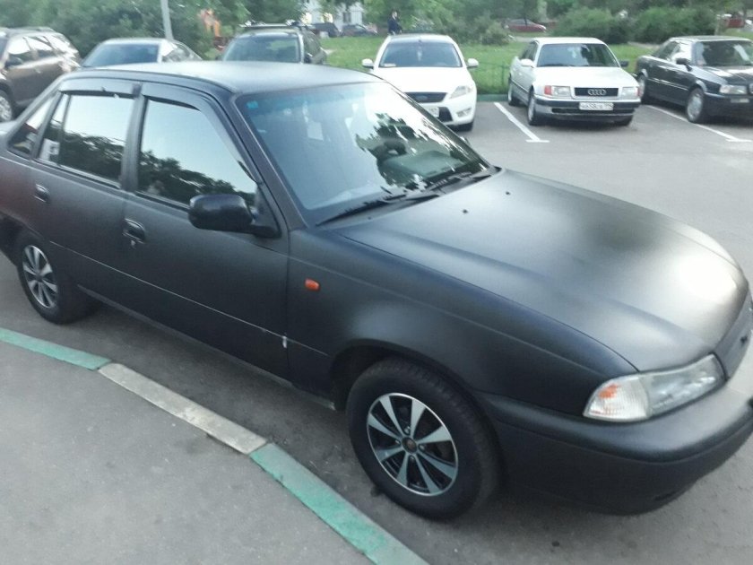 Daewoo Nexia черная