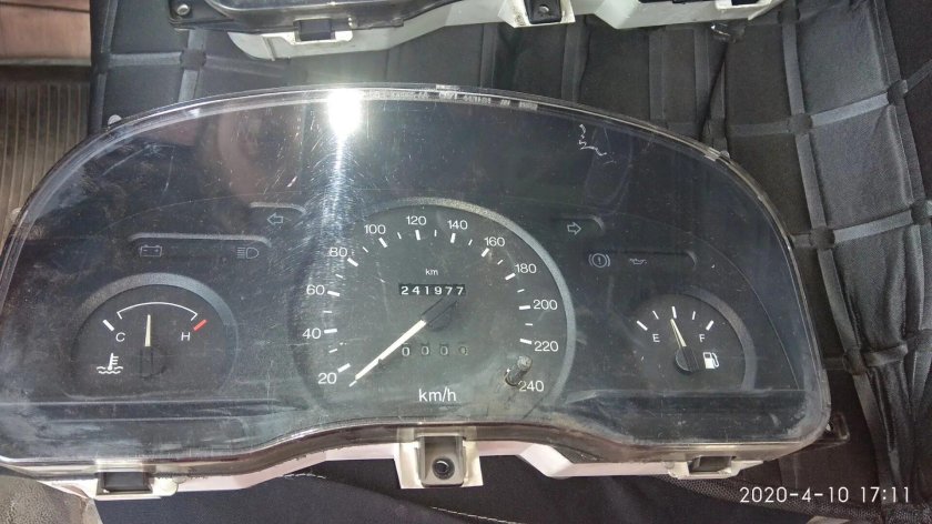 Щиток приборов Ford Transit 2003 года