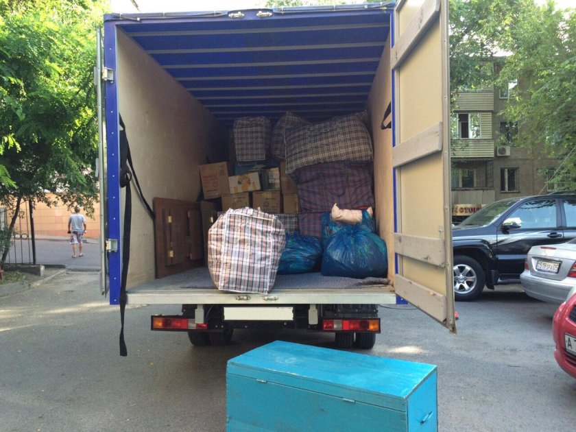 Машина для перевозки мебели
