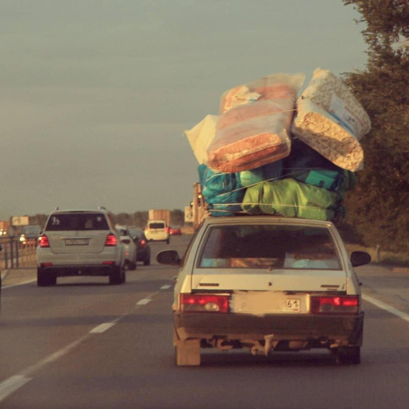 Машина с грузом