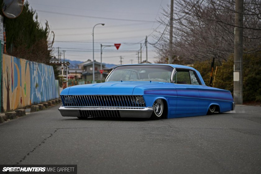 Chevrolet Impala лоурайдер