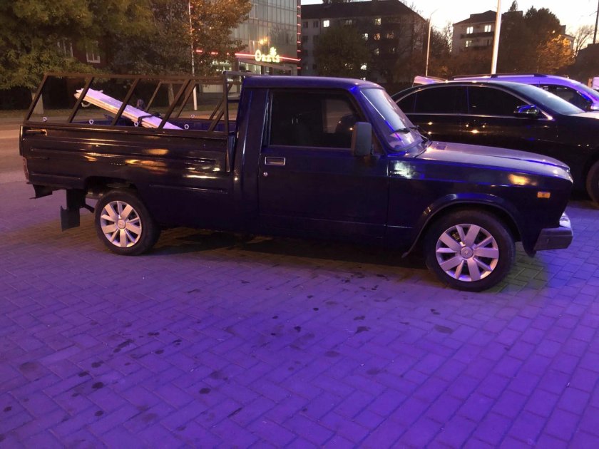 ИЖ-27175 автомобиль