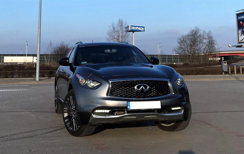 Infiniti qx70 2010