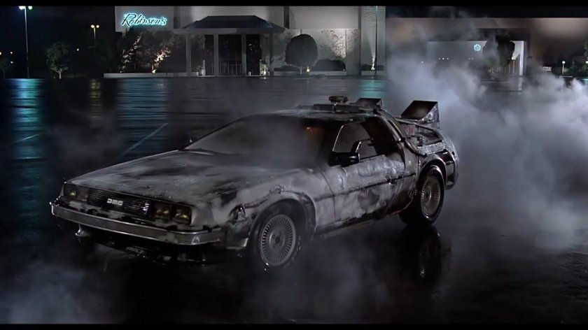 DELOREAN DMC-12 машина времени