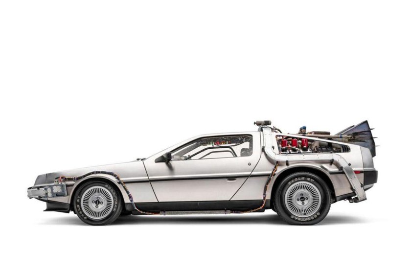 Делориан DMC 12