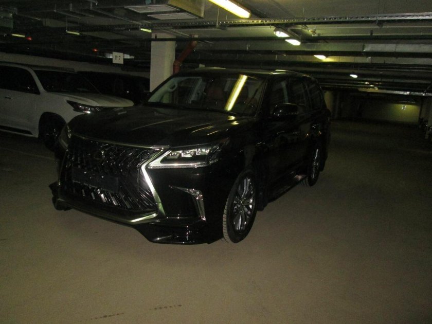 Лексус lx570 2019