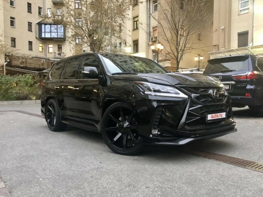 Lexus LX 570 2017 черный