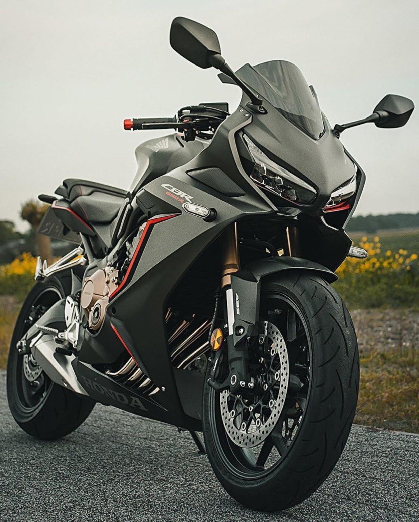Honda cbr 650 r