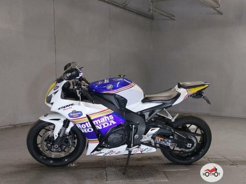 Honda cbr 1000 rr ra fireblade
