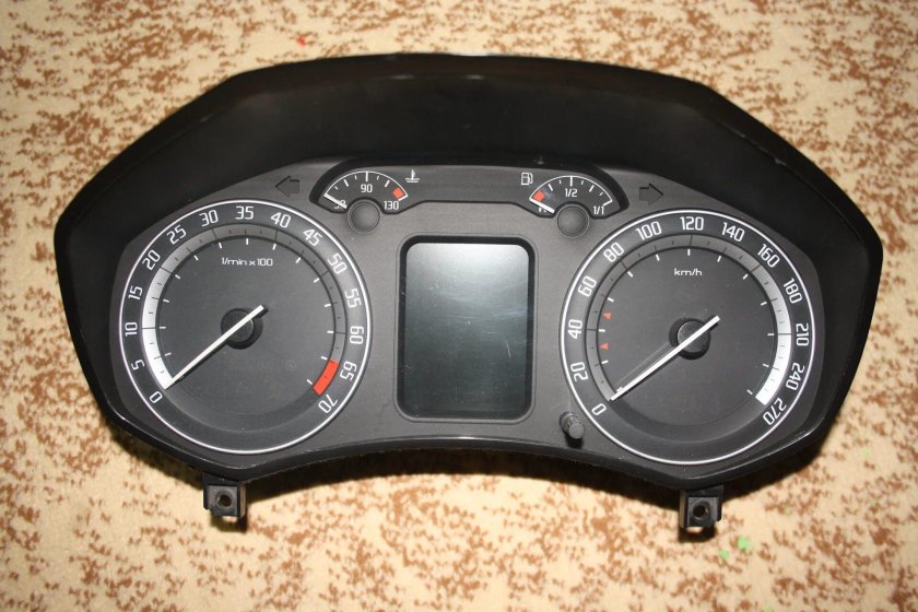 Приборная панель Skoda Octavia a5 RS