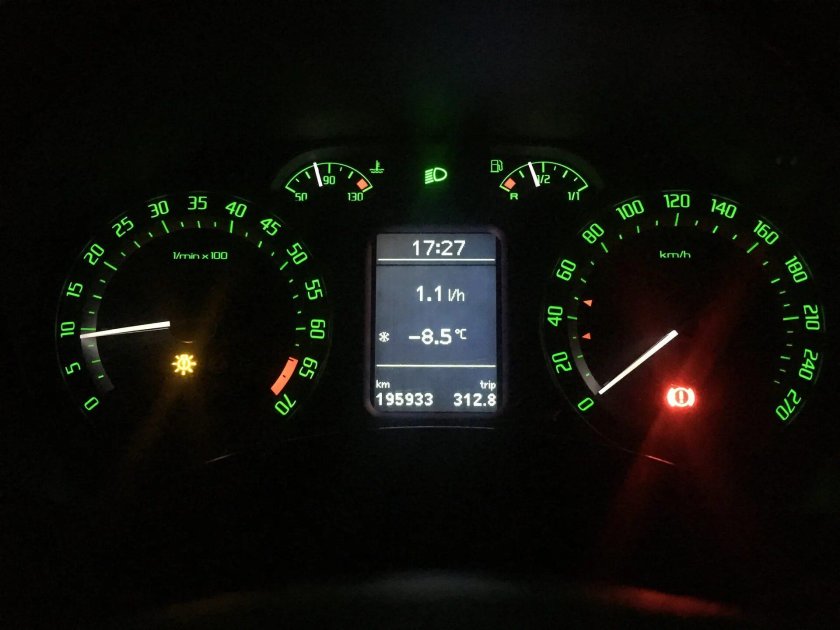 Приборка Октавия а5 РС