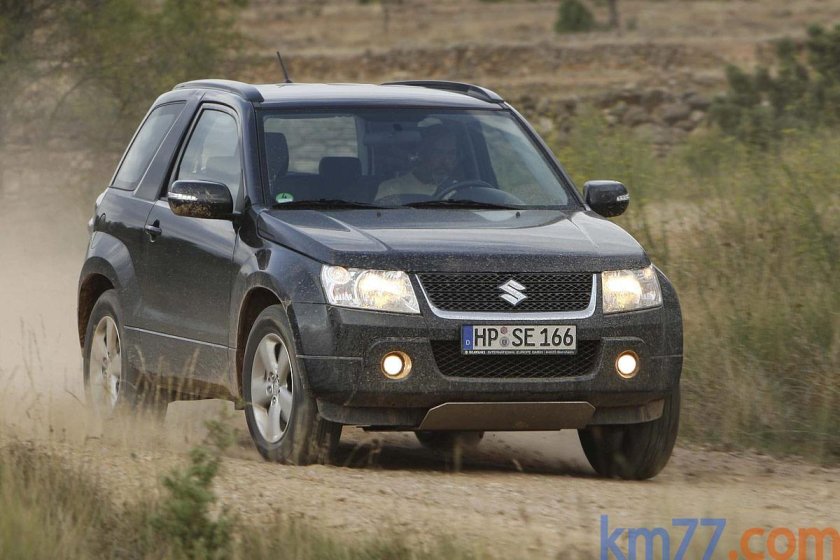 Suzuki Grand Vitara 3d