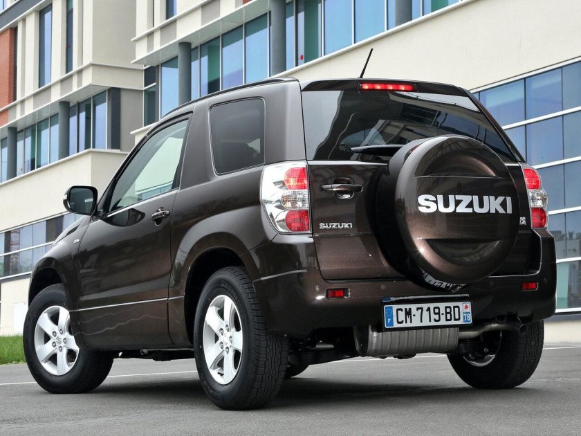 Suzuki Grand Vitara 3d