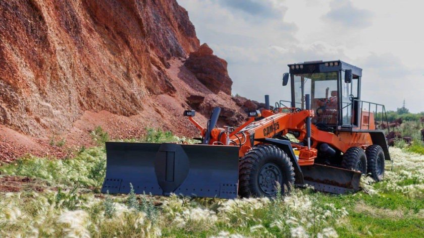 Автогрейдер сдм 25