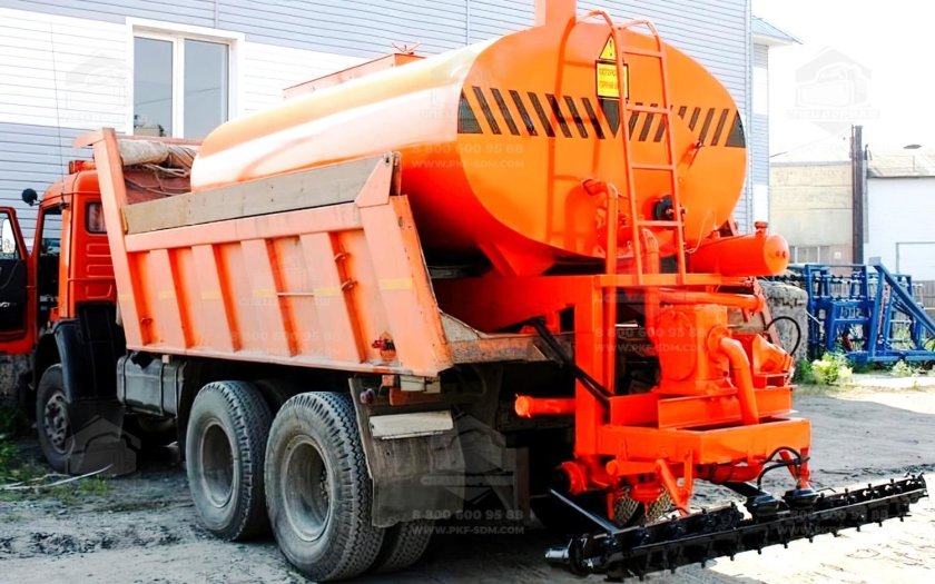 КАМАЗ гудронатор