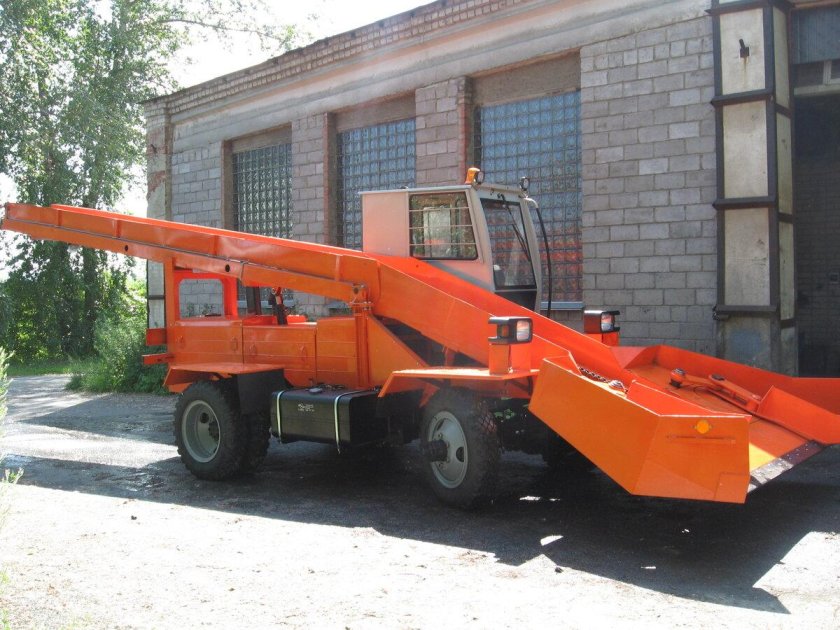 Снегопогрузчик ко-206м