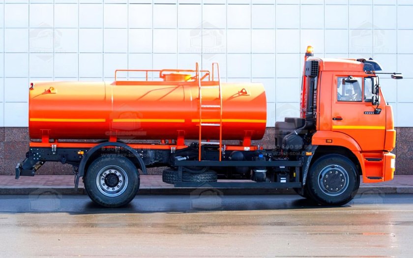 Машины поливомоечные 6000 л