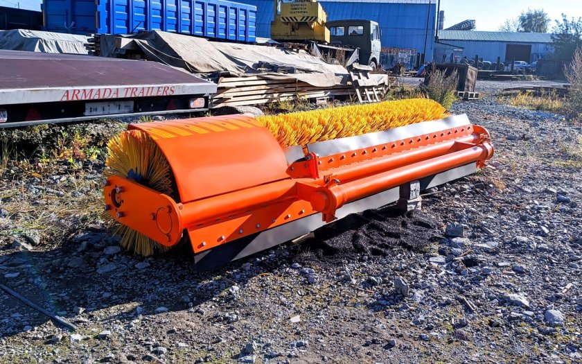 Щетка межбазовая КДМ