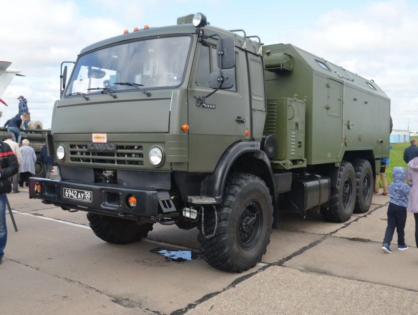 КАМАЗ 4310 армейский