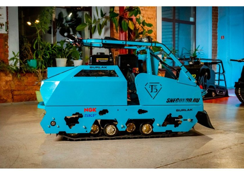 Мотобуксировщик Бурлак 15 л.с