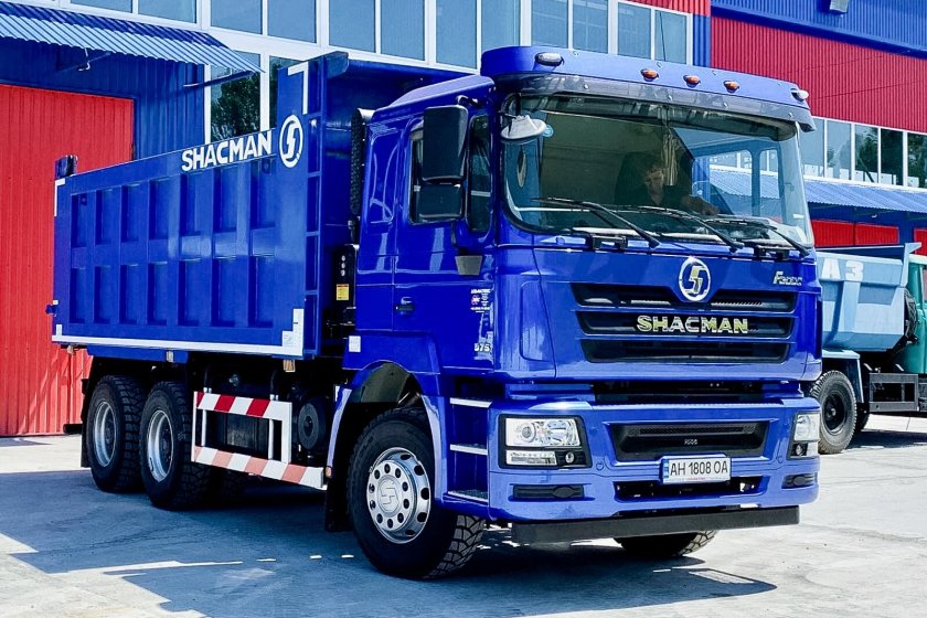 Грузовик Шакман x3000