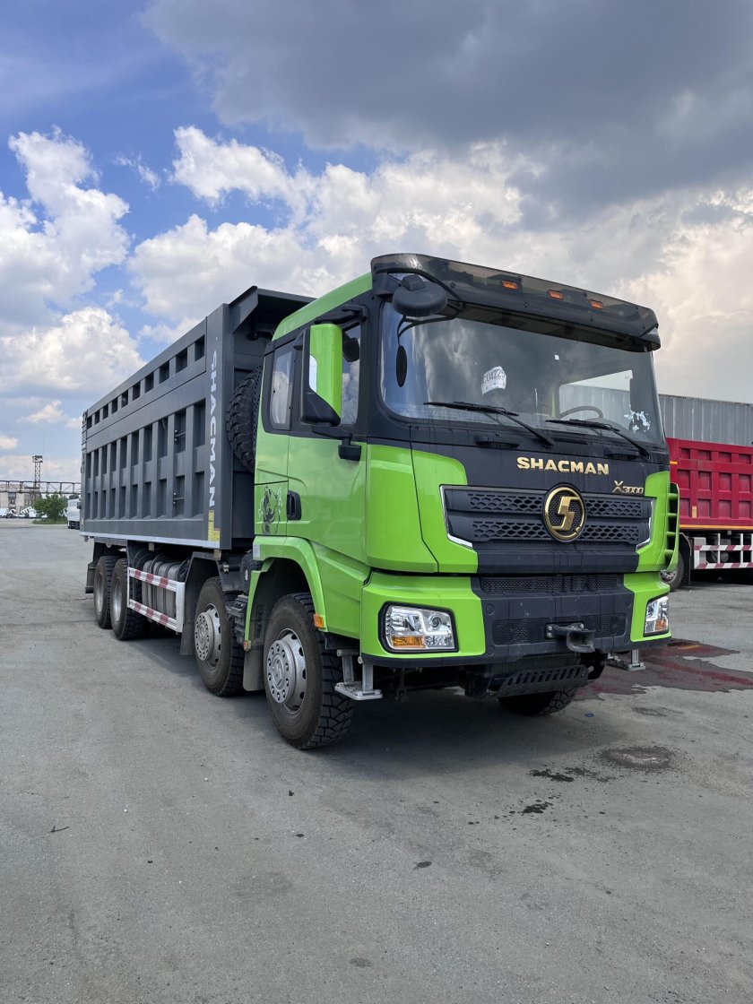 Самосвал Shacman x3000 8x4