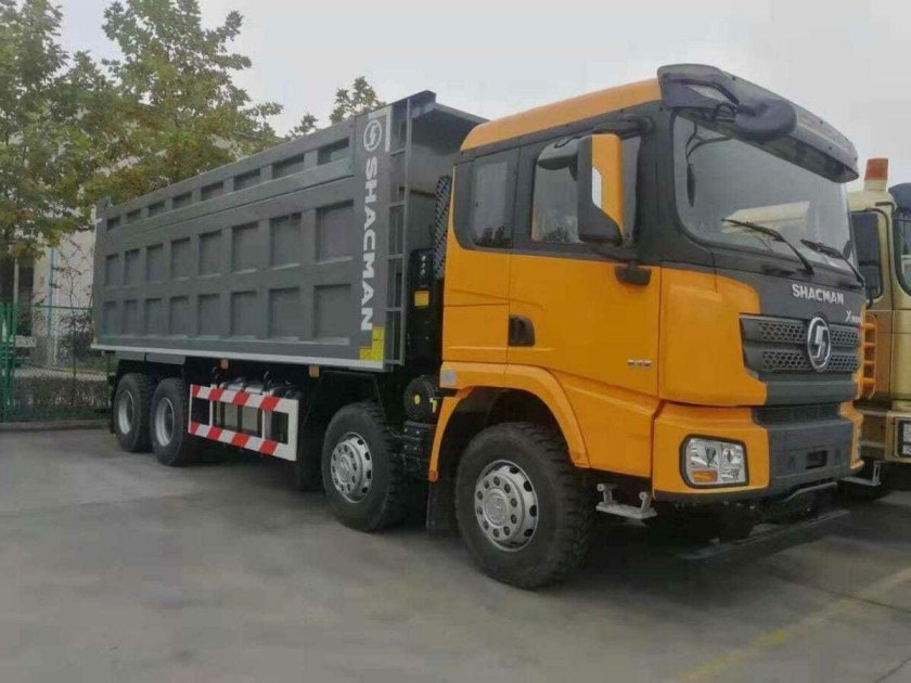 Самосвал Shacman sx33186t366