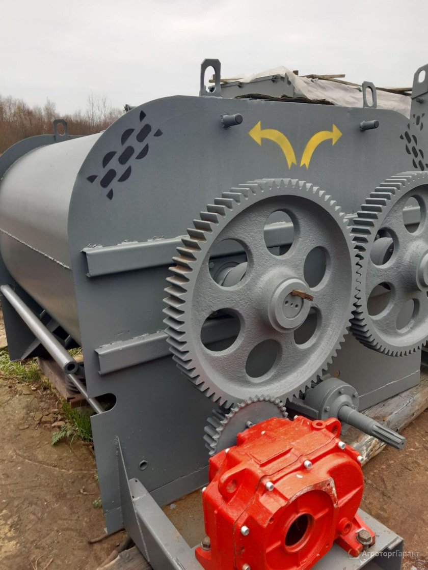 Смеситель кормов одновальный СКО Ф 3