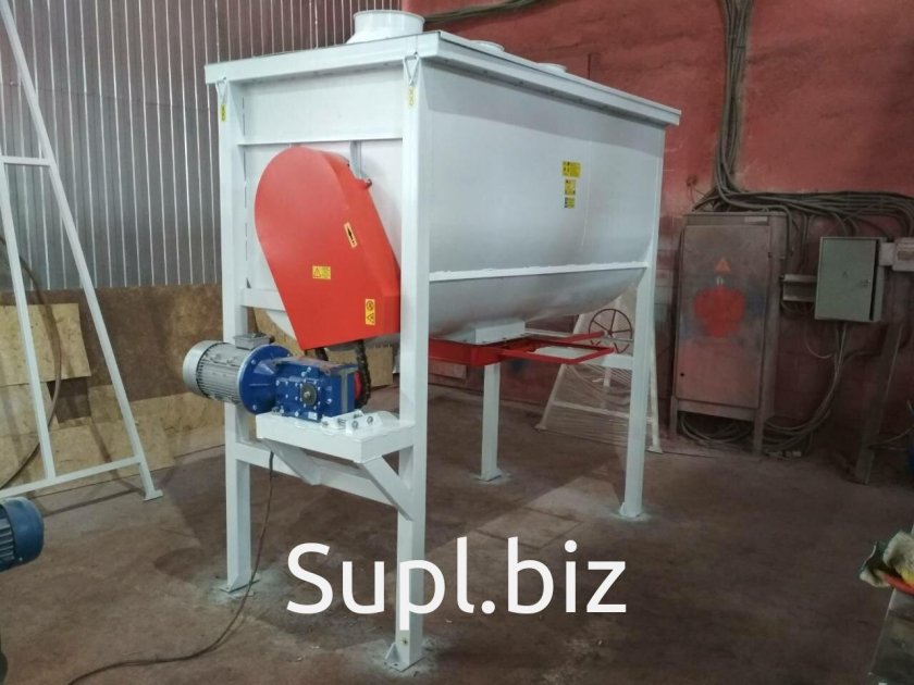 Смеситель лопастной ленточный СГО-1,1