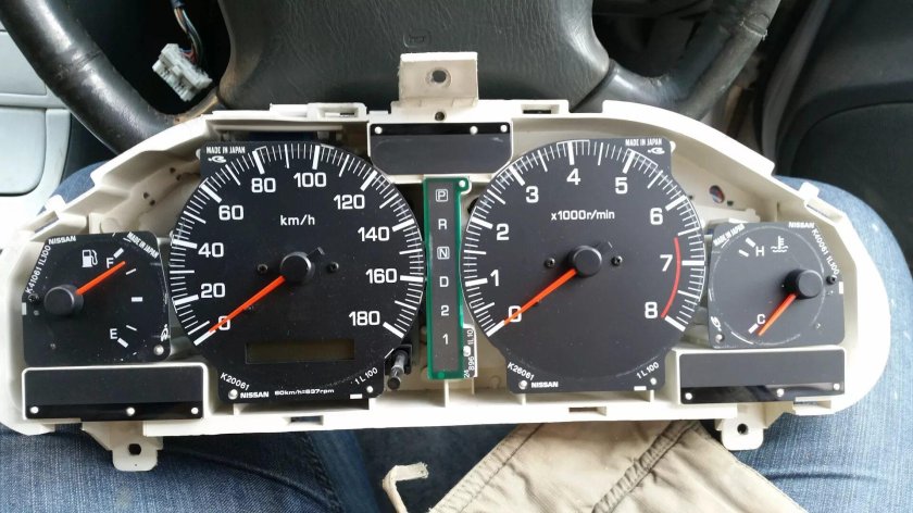 Приборная панель Nissan Cefiro a32
