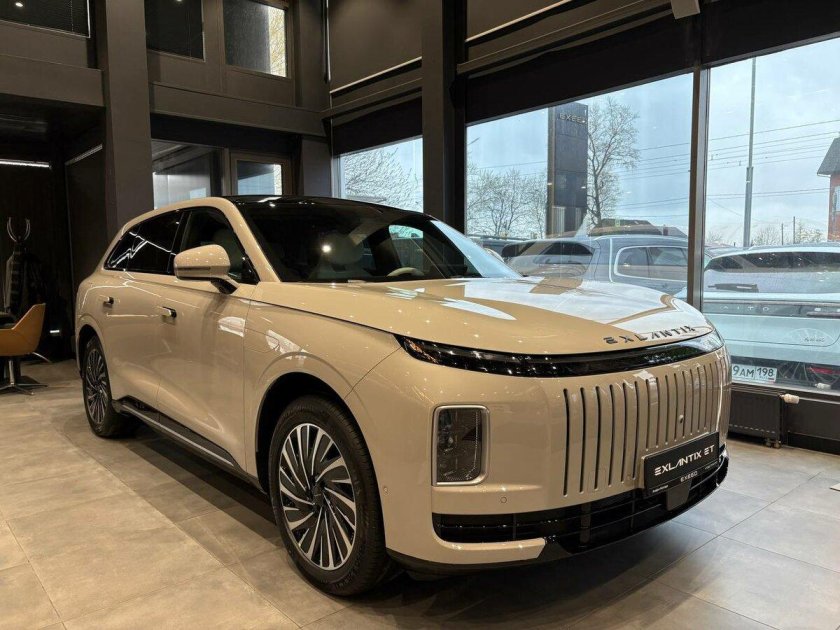 Автомобиль exeed