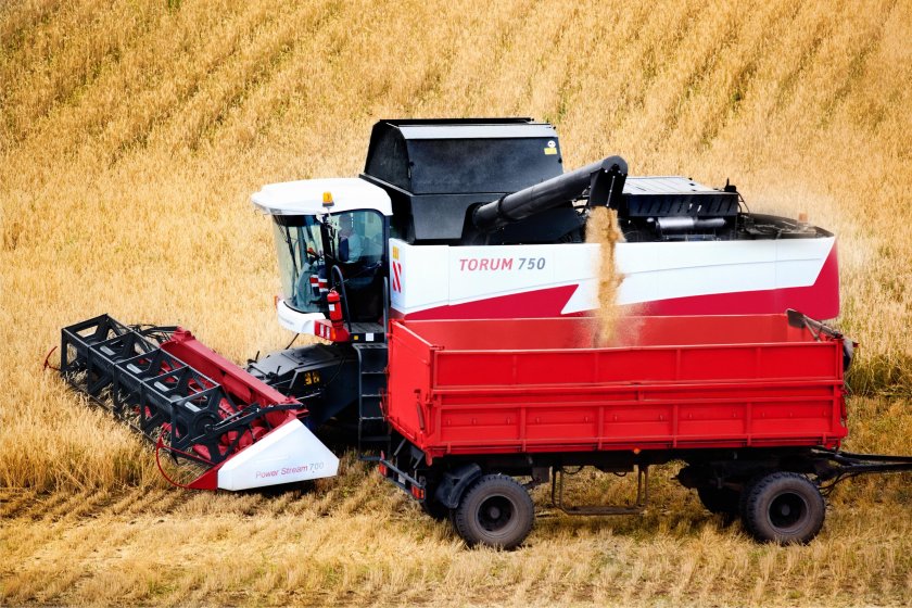 Комбайн Торум 750