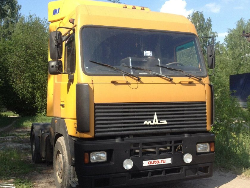 МАЗ 5440 желтый