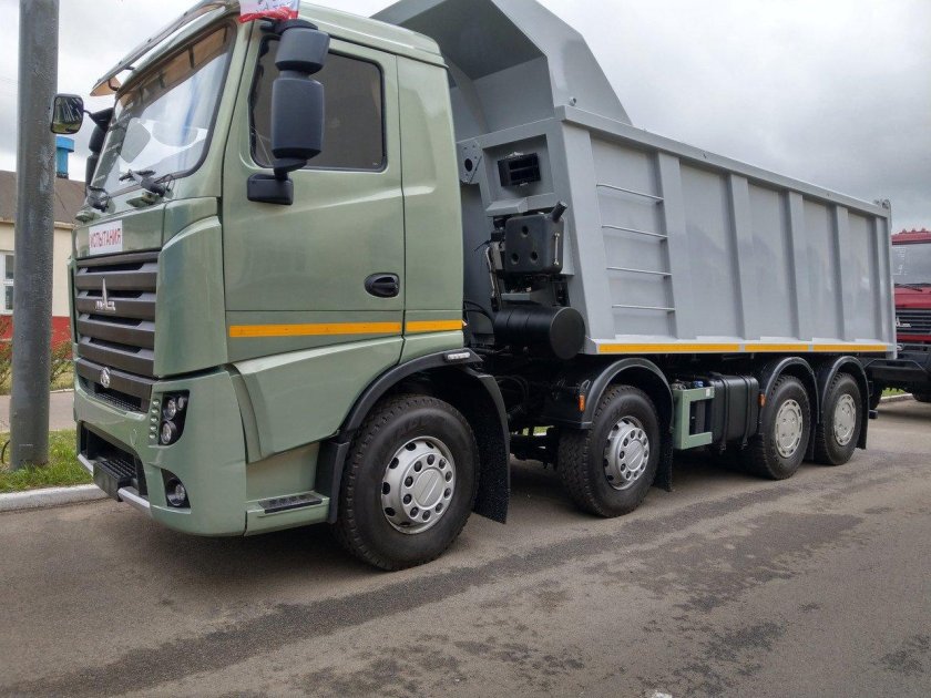 МАЗ-6516 самосвал 8x4