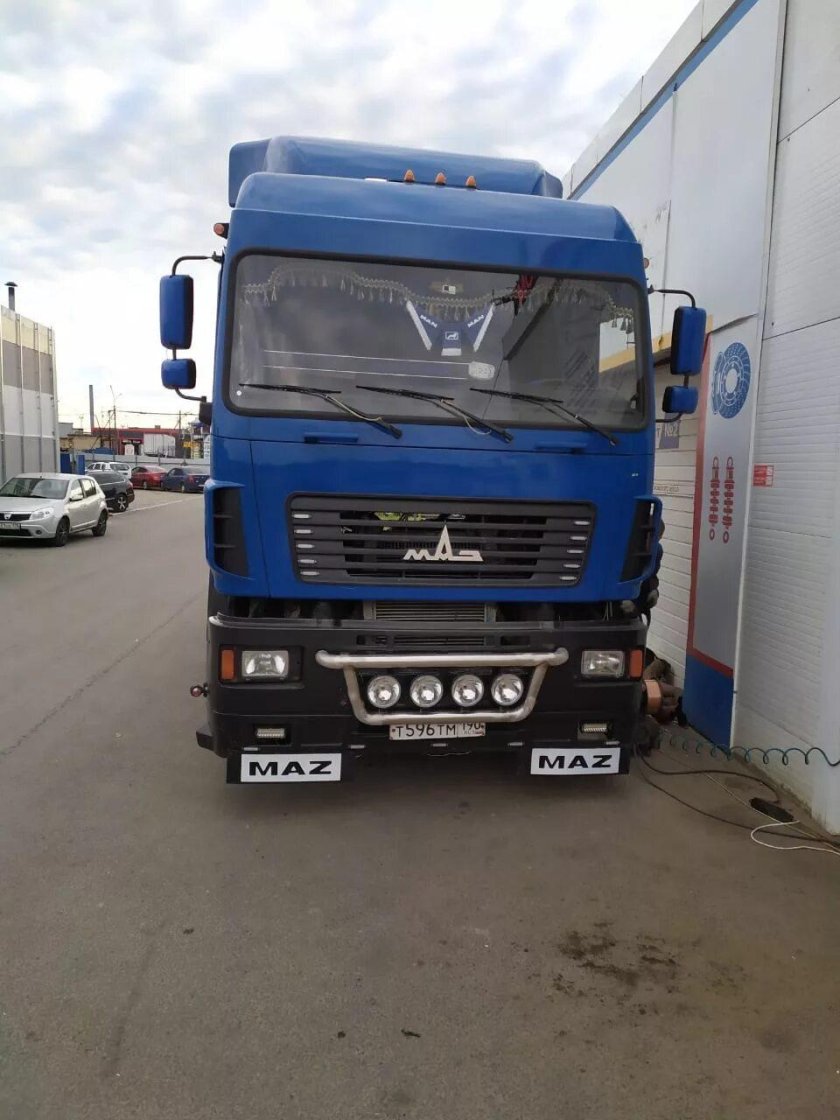 МАЗ 5440 С кенгурятником