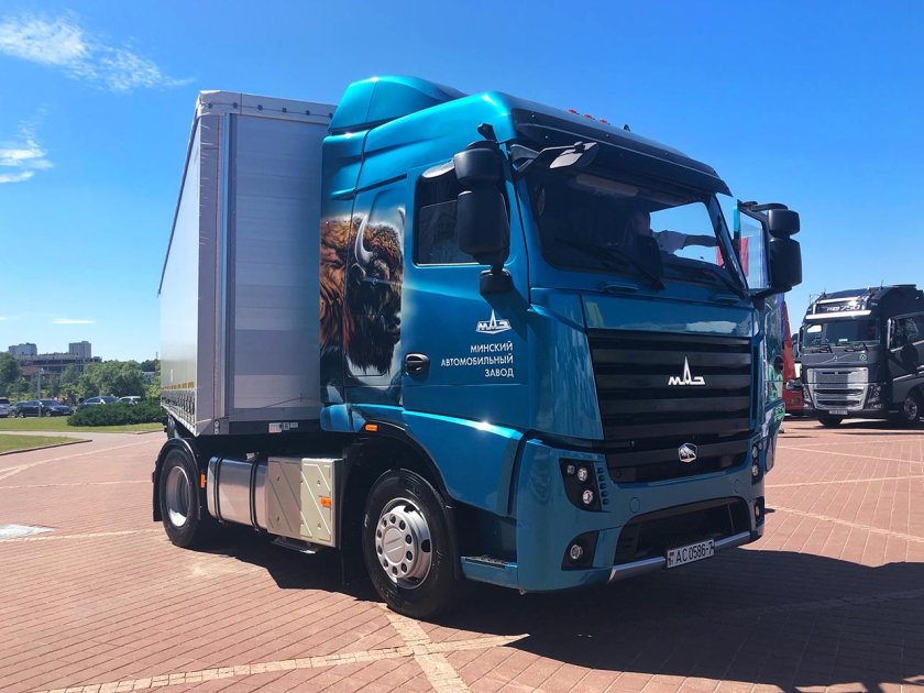 Новый тягач маз 5440м9
