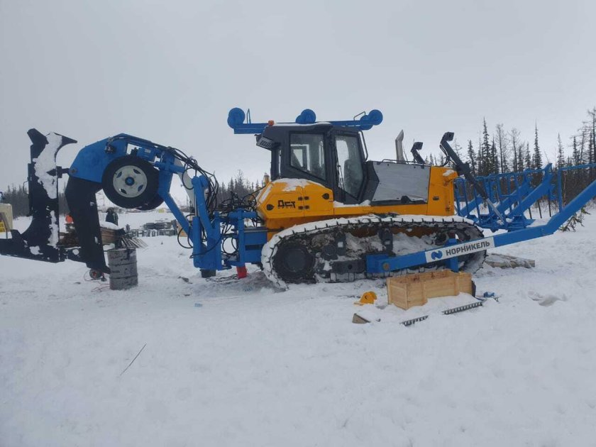 Кабелеукладчик на базе трактора