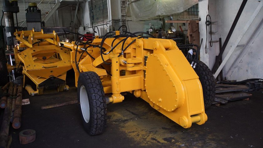 Кабелеукладчик на базе трактора