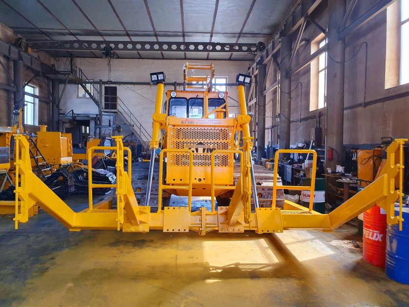 Пресс пакетировочный для металлолома y81-315