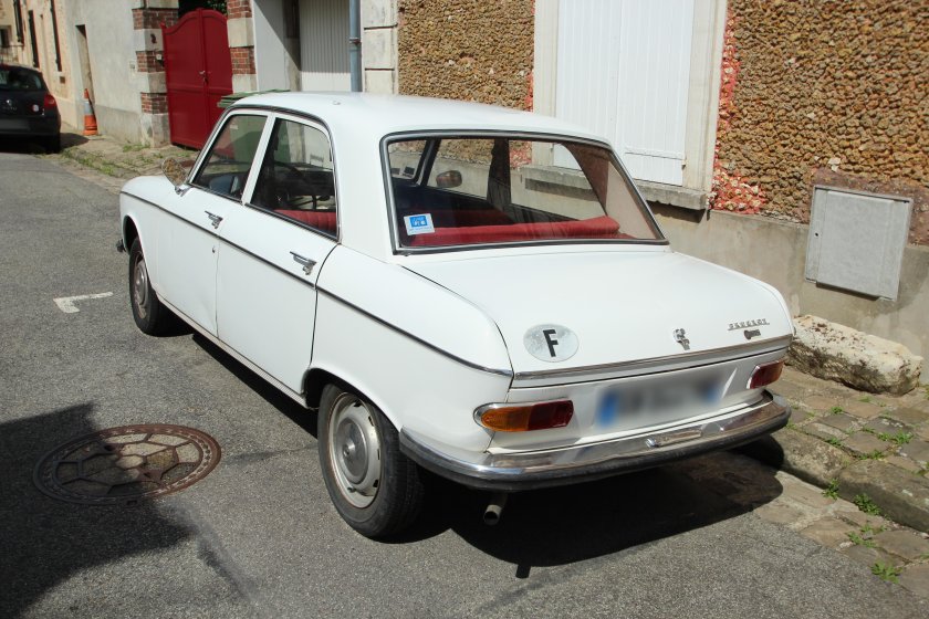 Peugeot 304