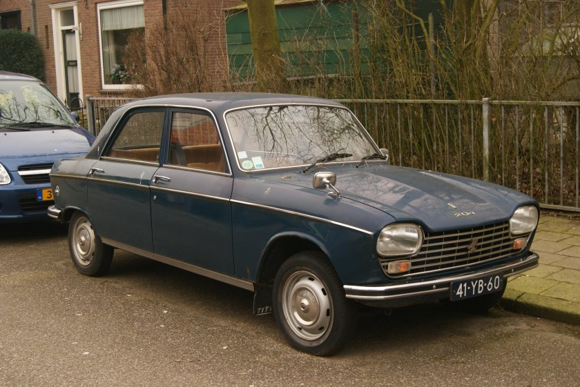 Ford Taunus 12m, Morris 1100, Peugeot 204, Skoda