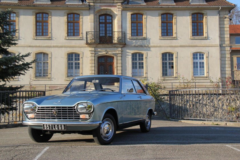 Peugeot 304