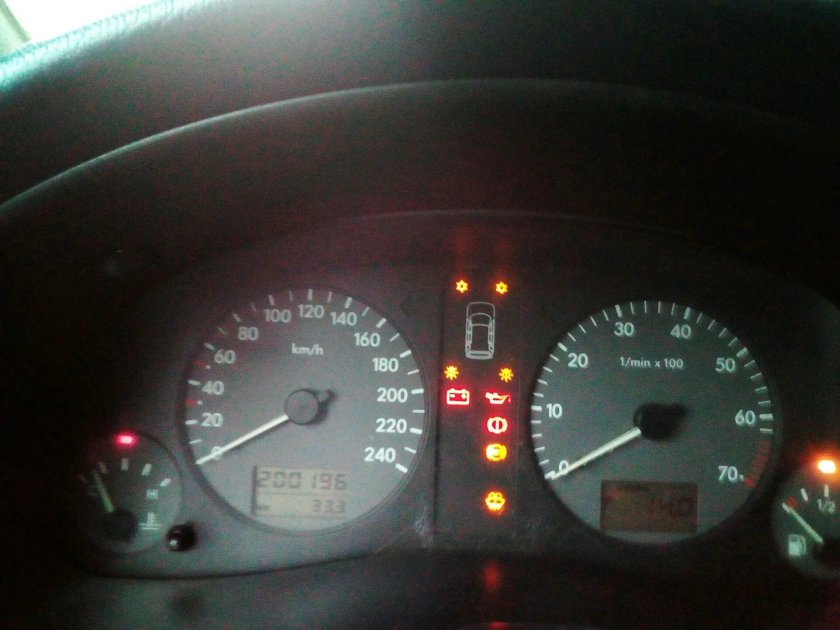 Фольксваген Шаран 1998 лампа чек