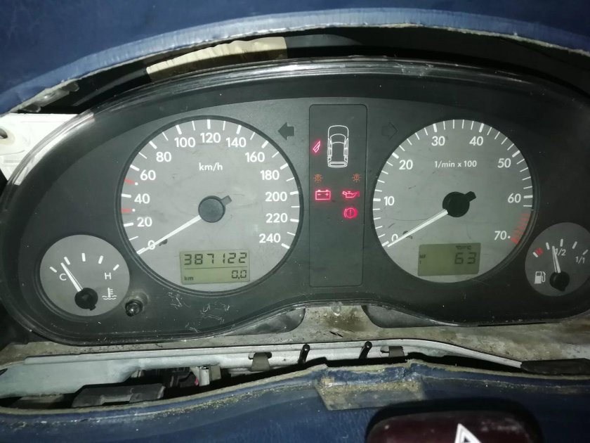 Volkswagen Sharan 1997 панель приборов