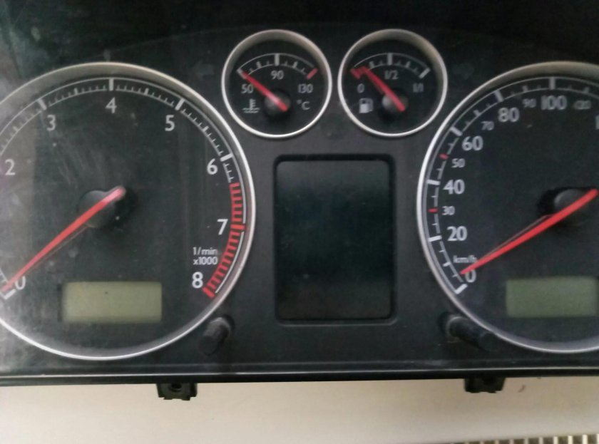 Щиток приборов Шаран