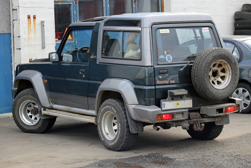 Daihatsu Rocky Feroza