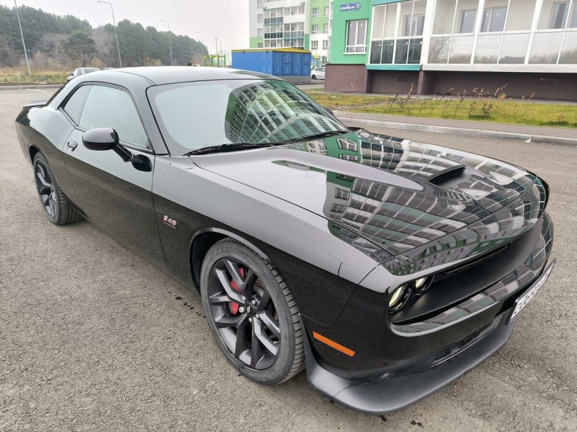 Dodge challenger iii