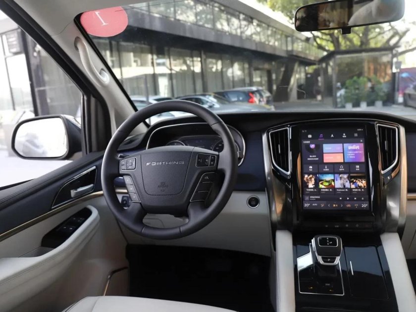 Forthing m7 интерьер