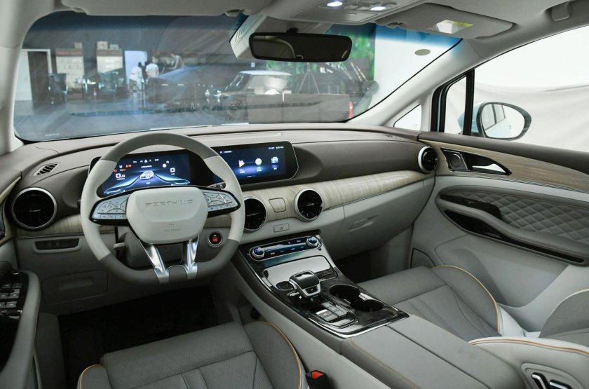 Dongfeng Forthing Yacht